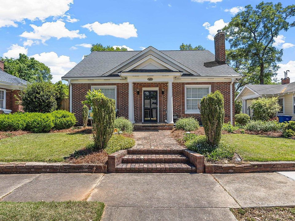 1st image of 483 Pinckney Ct