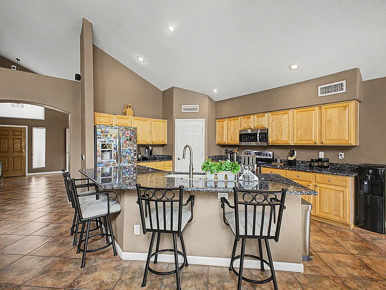 12410 N Echo Valley Dr — Photo 21