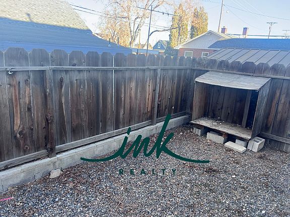 3rd image of 1412 Douglas Ave Unit 9