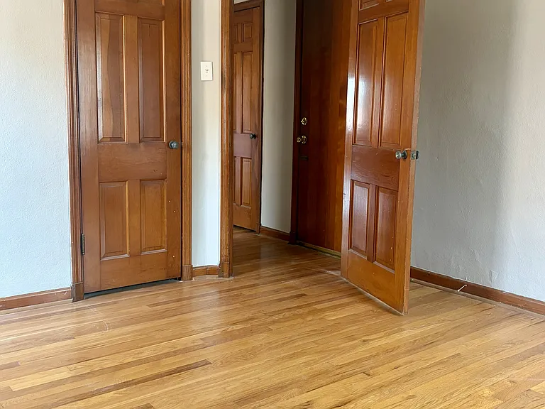 5922 Loughborough Ave #2W — Photo 10