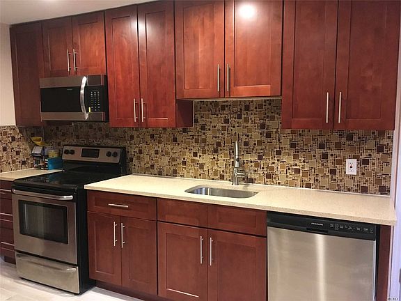 4th image of 855 Sharon Ln
