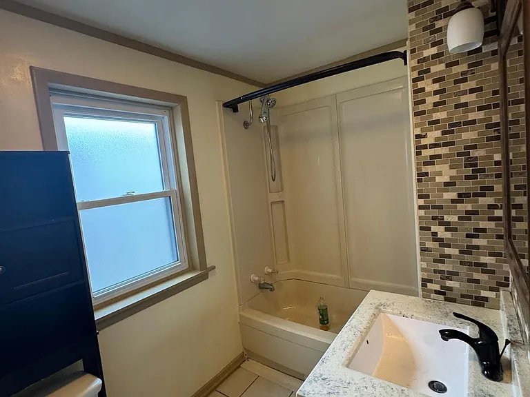 1311 Church St — Photo 14
