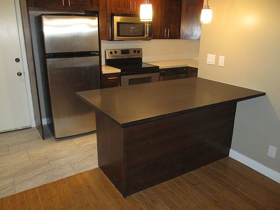 5th image of 742 S 400 E #110