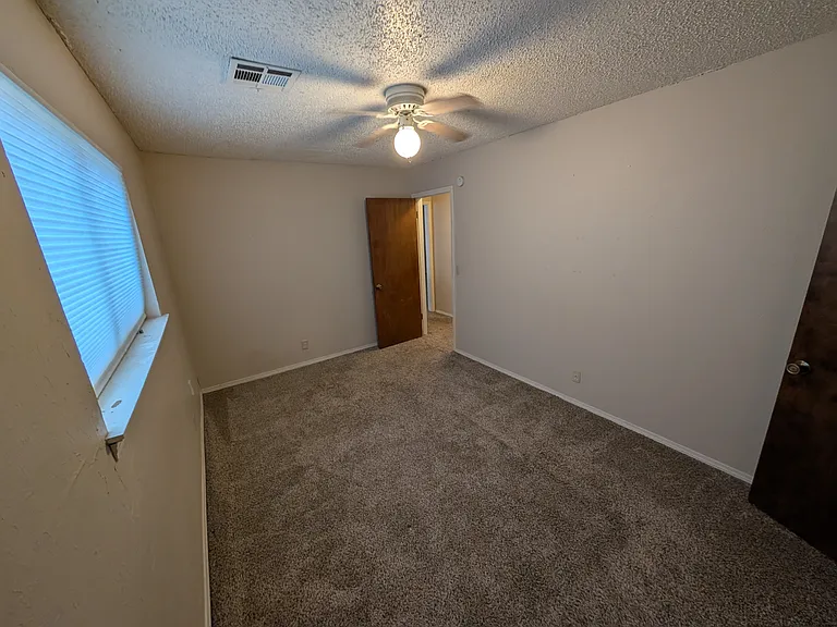 122 Crystal Cir #122 — Photo 15