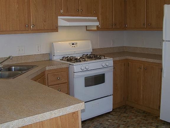 3rd image of 13500 Pt Cabrillo Dr #12