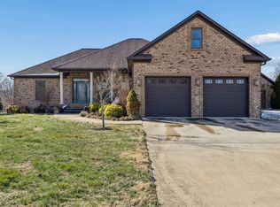 1602 Gordon Ln, Lawrenceburg, TN 38464