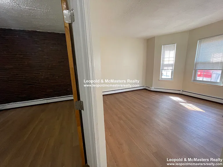South Huntington Apartments — Photo 47