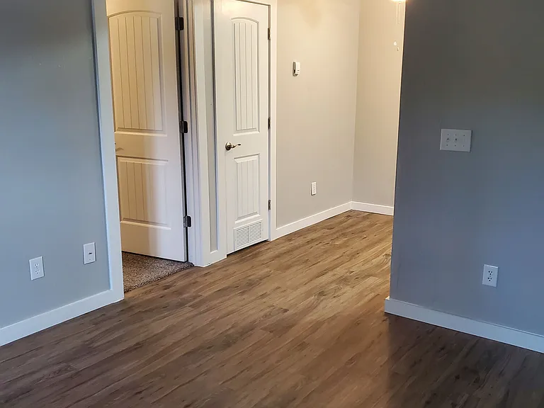 The Landing On 9 — Photo 21