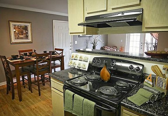 3rd image of 5055 Von Scheele Dr APT 636