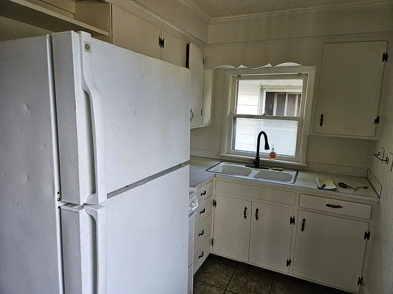 1150 N Main St #2 — Photo 6