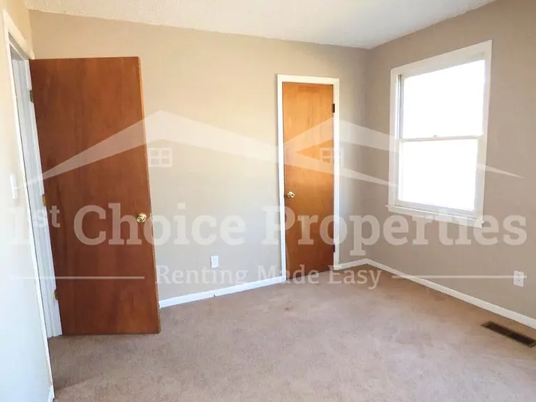 525 15th Ct NW — Photo 4