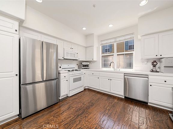 2nd image of 1406 Terra Bella