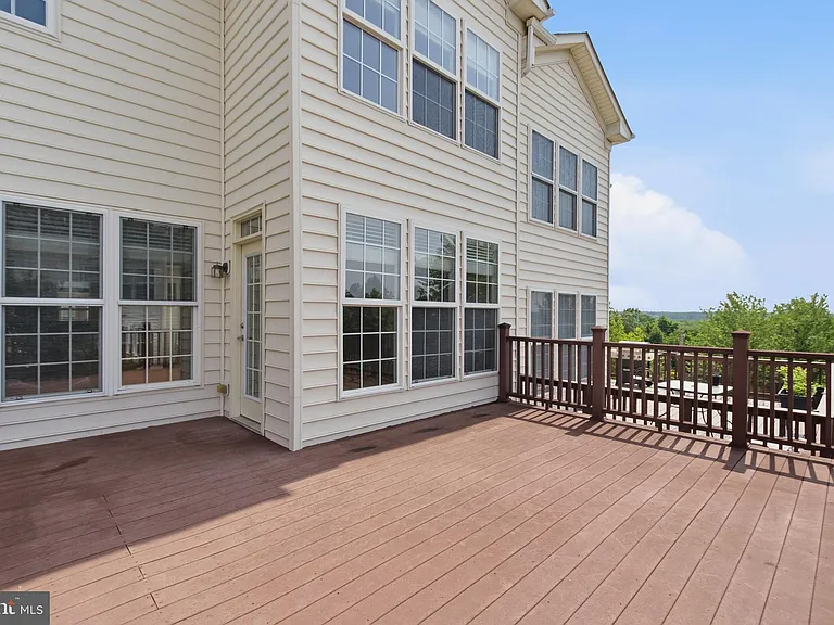 9148 Furey Rd — Photo 18