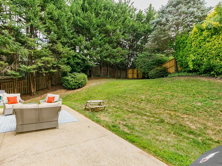 9304 Wildoak Dr — Photo 52