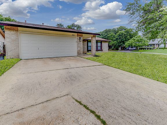 2nd image of 10221 Dugas Dr