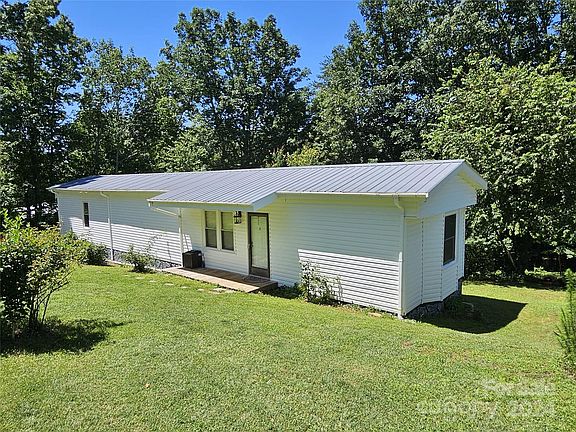 4th image of 5358 Laurel Haven Ave