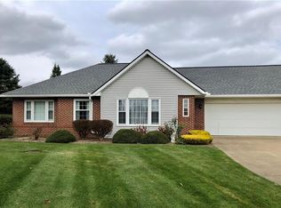 1129 Sterling Oaks Dr, Wadsworth, OH 44281