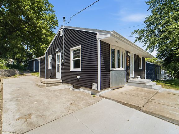 2nd image of 507 Davis Ave