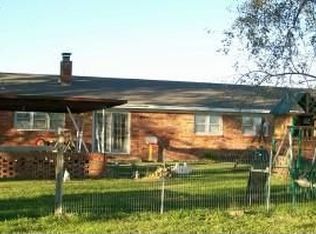 986 Highway V, Flemington, MO 65650