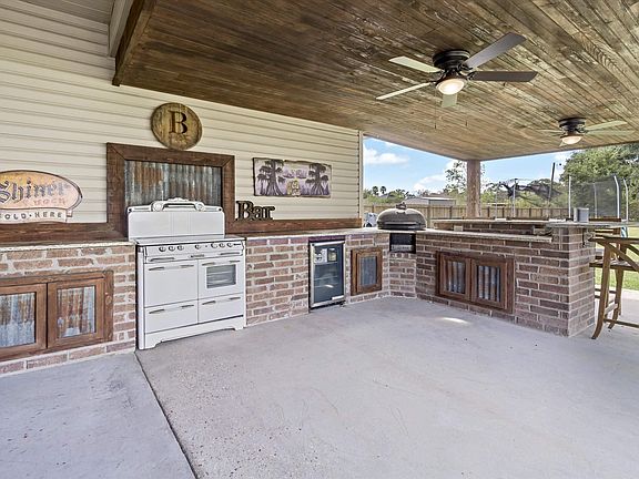 2nd image of 14501 Stonegate Manor Dr