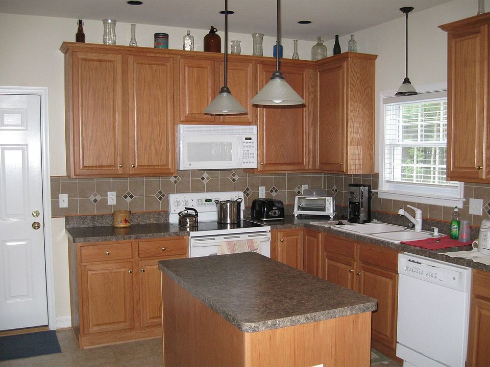 2nd image of 15551 W Patrick Henry Rd