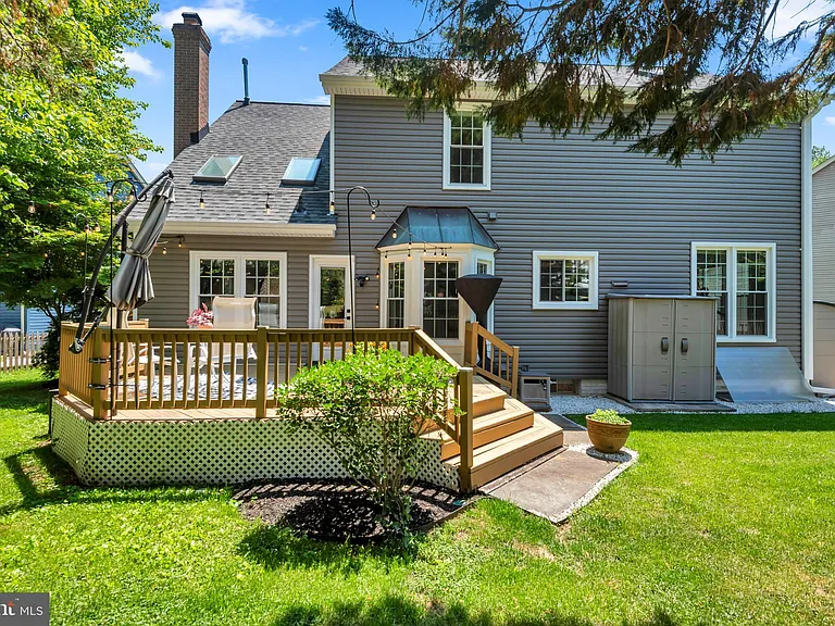 2816 Bargate Ct — Photo 53