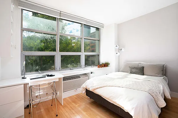 Rented by R New York | media 3