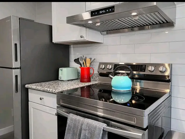 1737 S 305th Pl #D — Photo 11