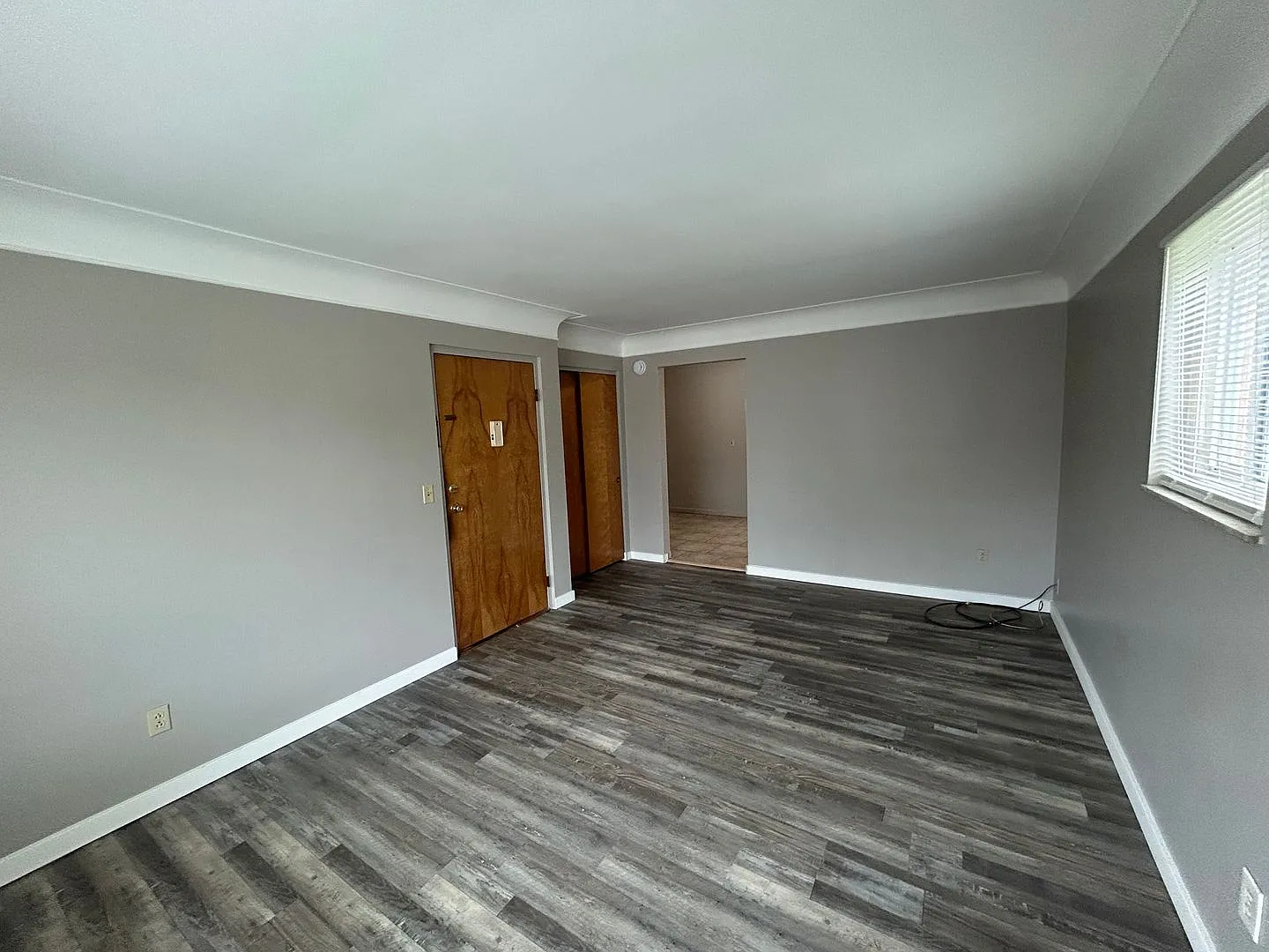 325 Pike St — Photo 4