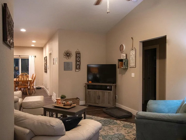 1507 Snowy Range Ct — Photo 6
