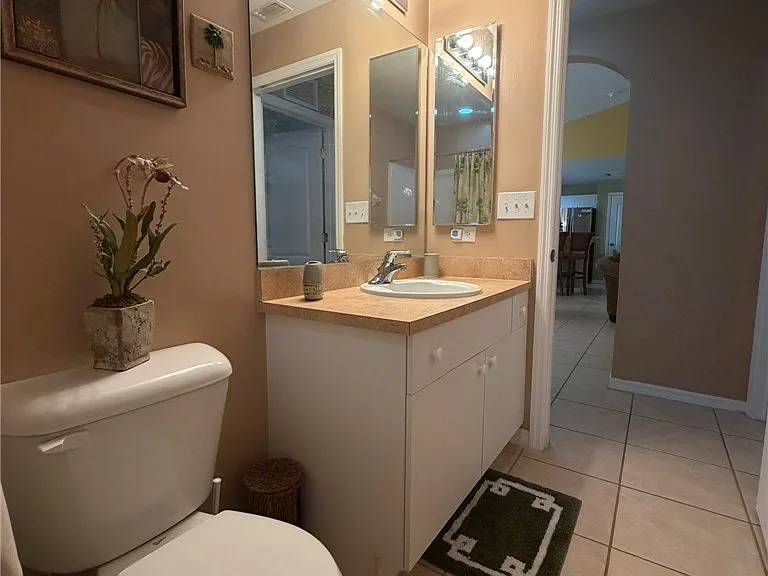 3732 NE 12th Pl — Photo 38