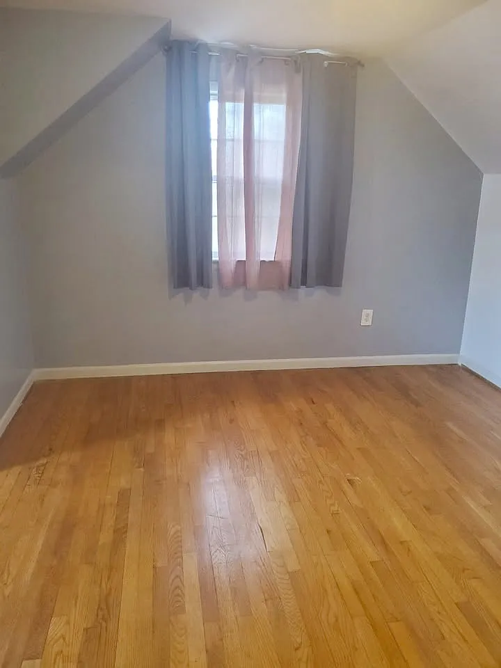 1 bed, 1629 sqft, $550 — Photo 1