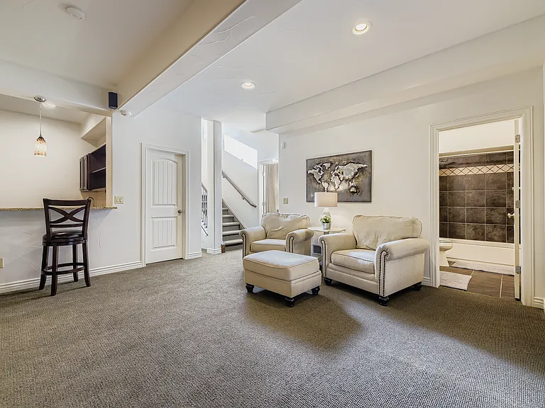 BASEMENT SEATING AREA