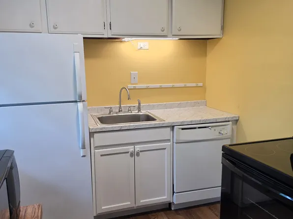 355 Water St APT 1, Indiana, PA 15701