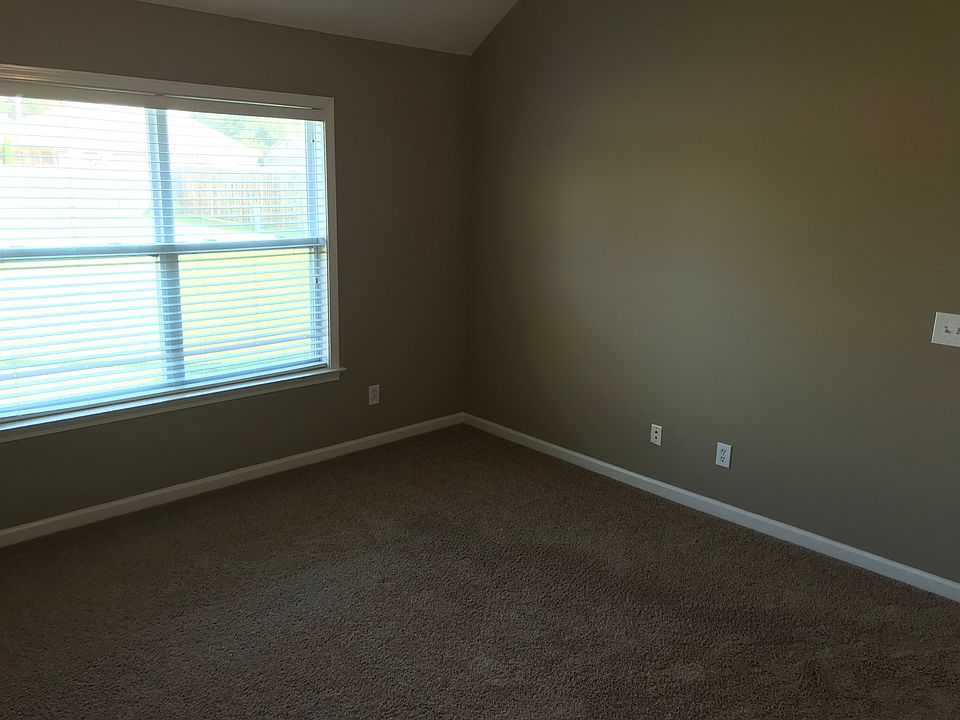 1st image of 537 Glenmede Ln