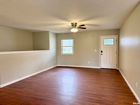 3rd image of 56 Woodland Dr