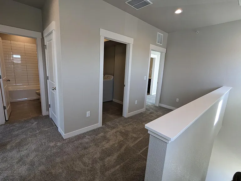 844 Schlagel St #4 — Photo 11