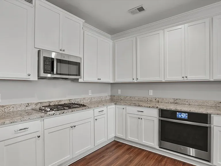 408 Senate St — Photo 11