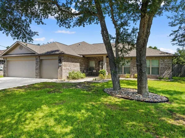 8451 Holley Hills Cir, Navarre, FL 32566