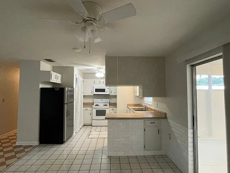 48 Fawn Ln — Photo 6