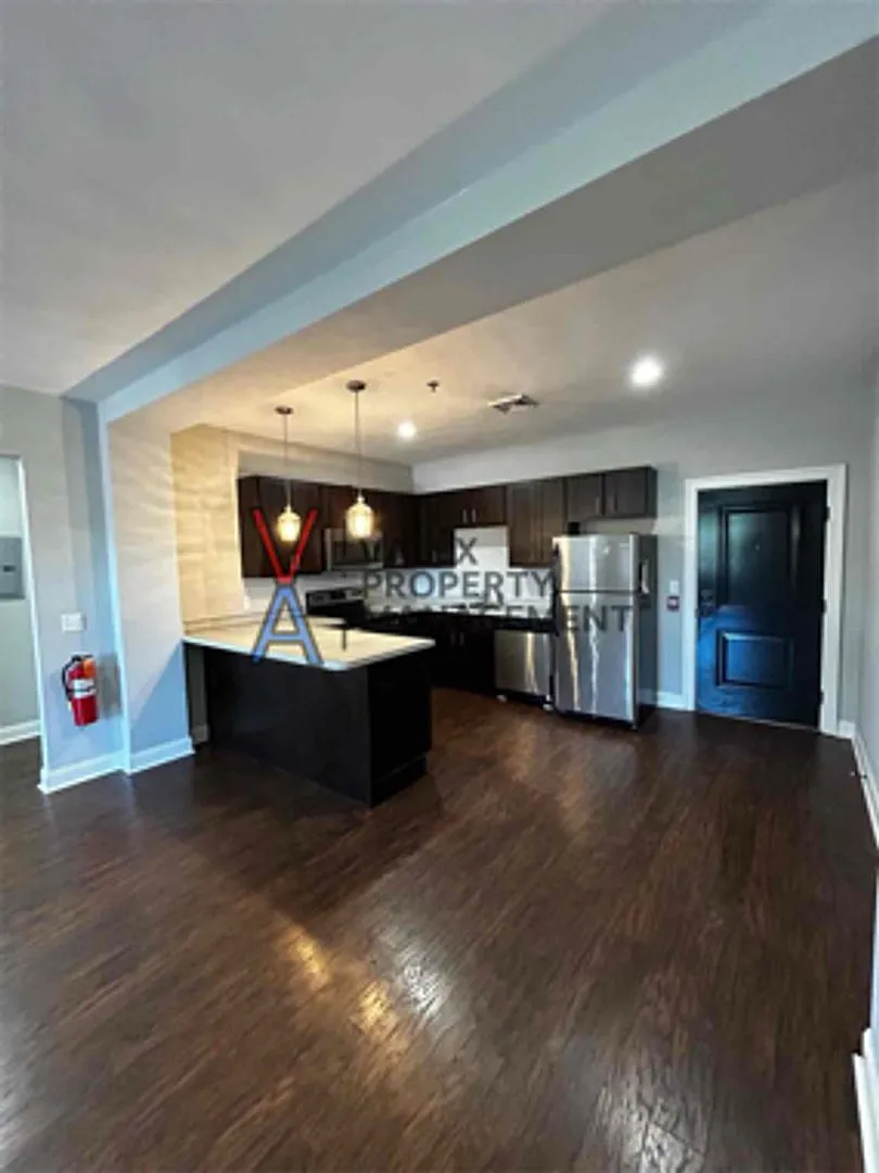 970 Ridge Avenue — Photo 3