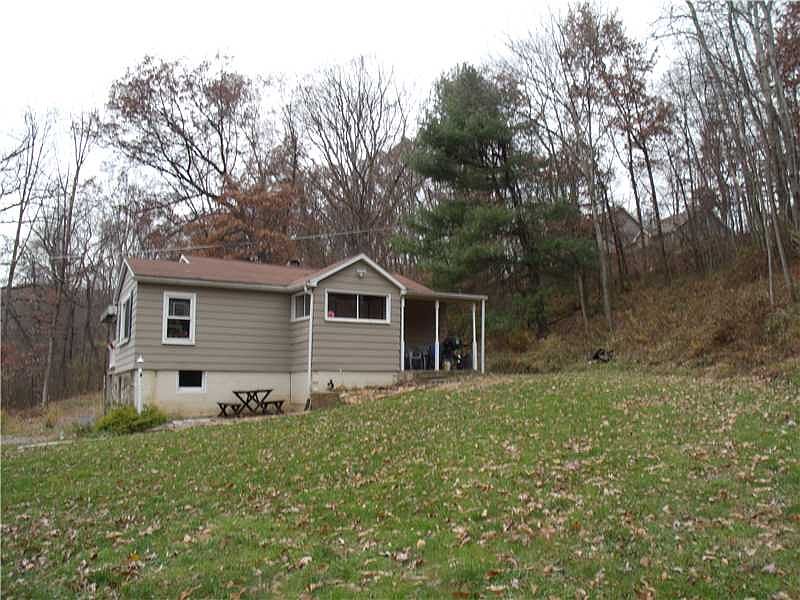 2nd image of 106 Hamel Rd