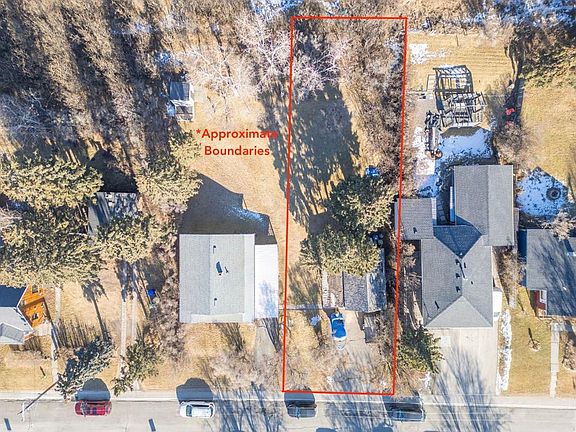 4th image of 328 3rd St W