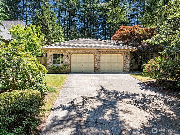 2nd image of 5857 McCormick Woods Drive SW