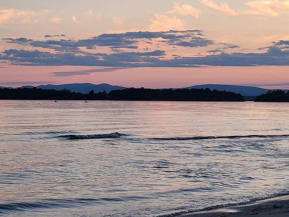 34th image of 48 Island Circle