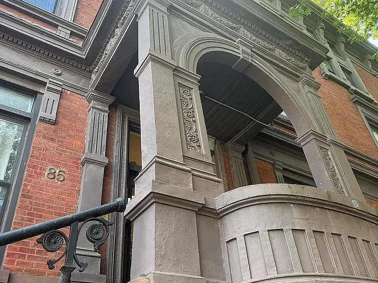 85 6th Ave #C — Photo 22