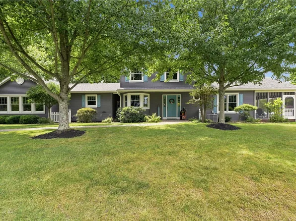 330 Manito Trl, Mercer, PA 16137