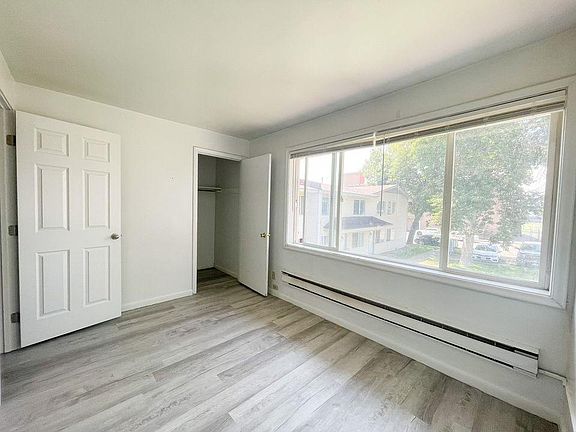 4th image of 675 Tiger Ave #42