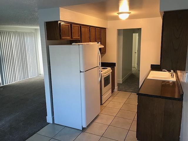 1st image of 11416 19th Avenue Ct S #11416