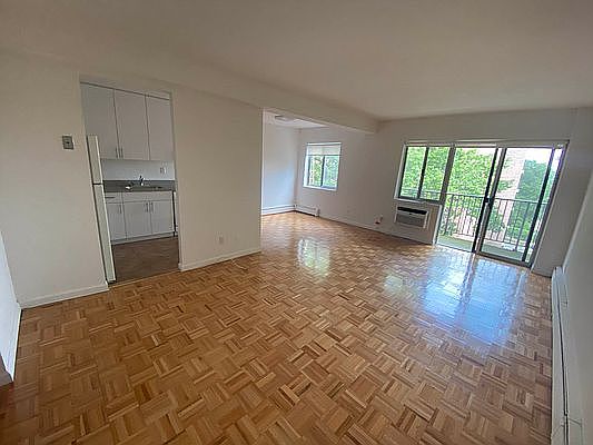 1st image of 75-05 113th St #4B